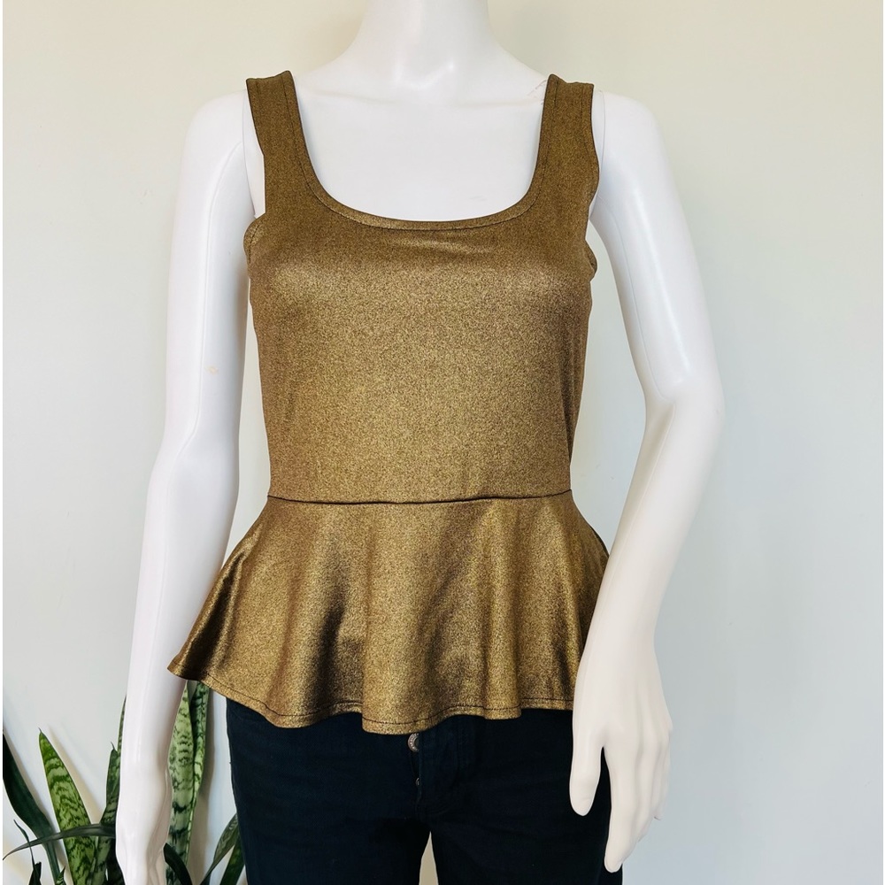 New with bebe gold shimmer clubbing too small